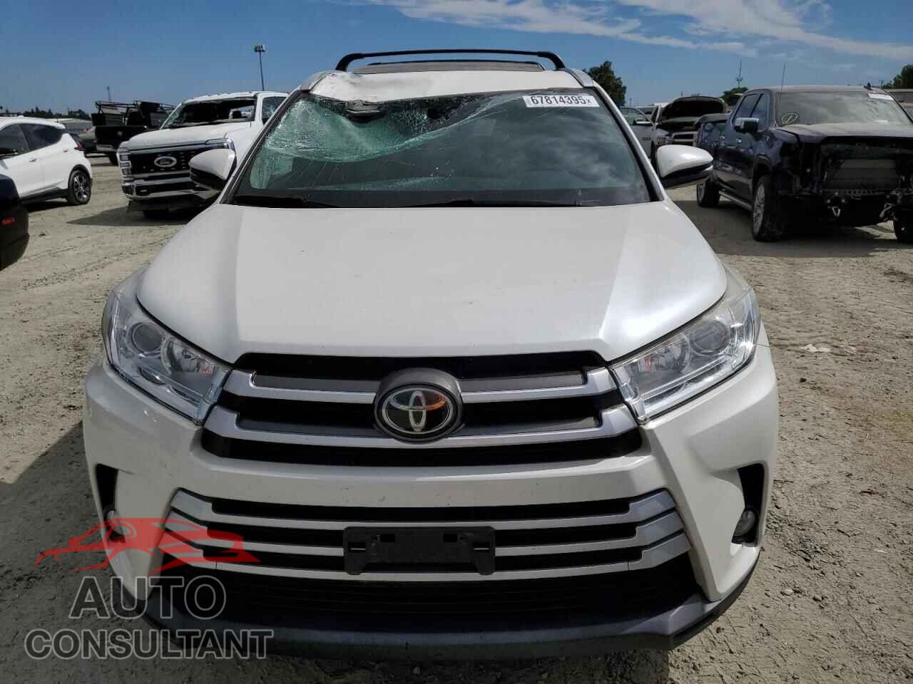 TOYOTA HIGHLANDER 2017 - 5TDKZRFH4HS198686