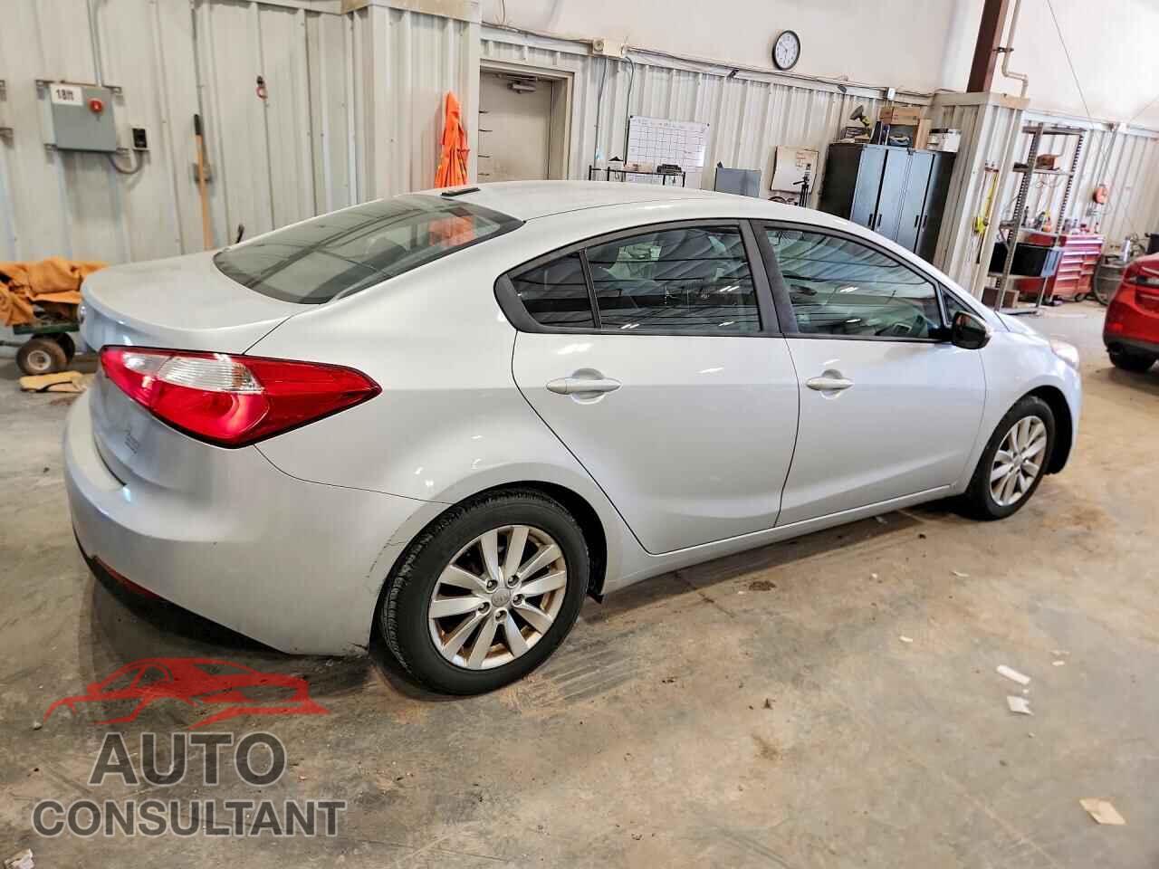 KIA FORTE 2016 - KNAFX4A67G5580082