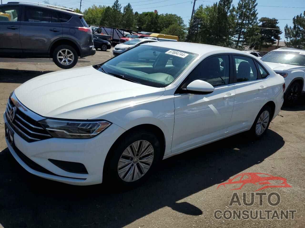 VOLKSWAGEN JETTA 2019 - 3VWCB7BU4KM210873