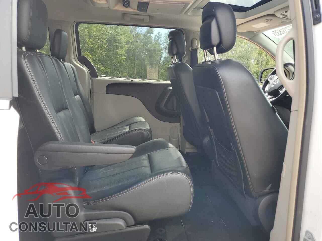 DODGE CARAVAN 2015 - 2C4RDGDG9FR718916