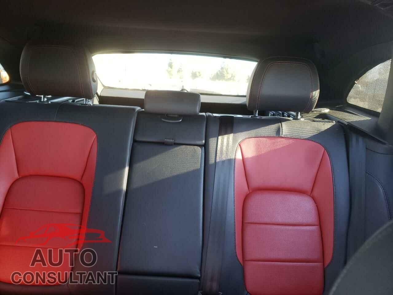 JAGUAR F-PACE 2017 - SADCL2BV3HA891310