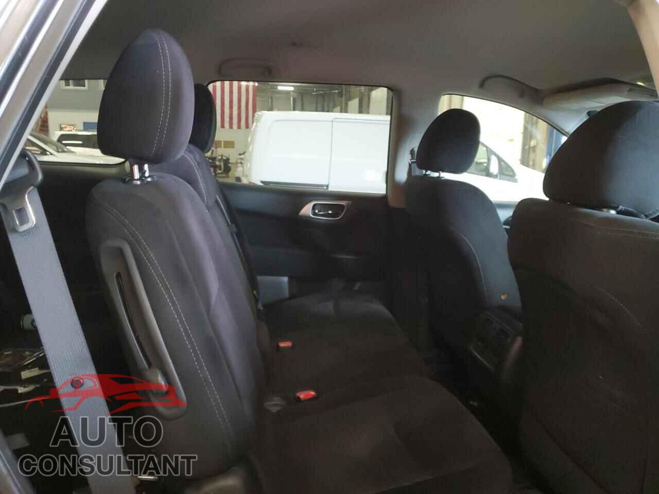NISSAN PATHFINDER 2015 - 5N1AR2MM8FC660244