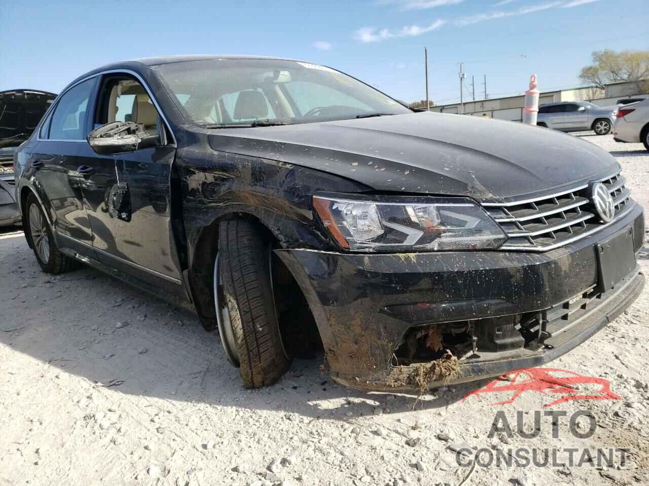 VOLKSWAGEN PASSAT 2017 - 1VWBT7A30HC085530