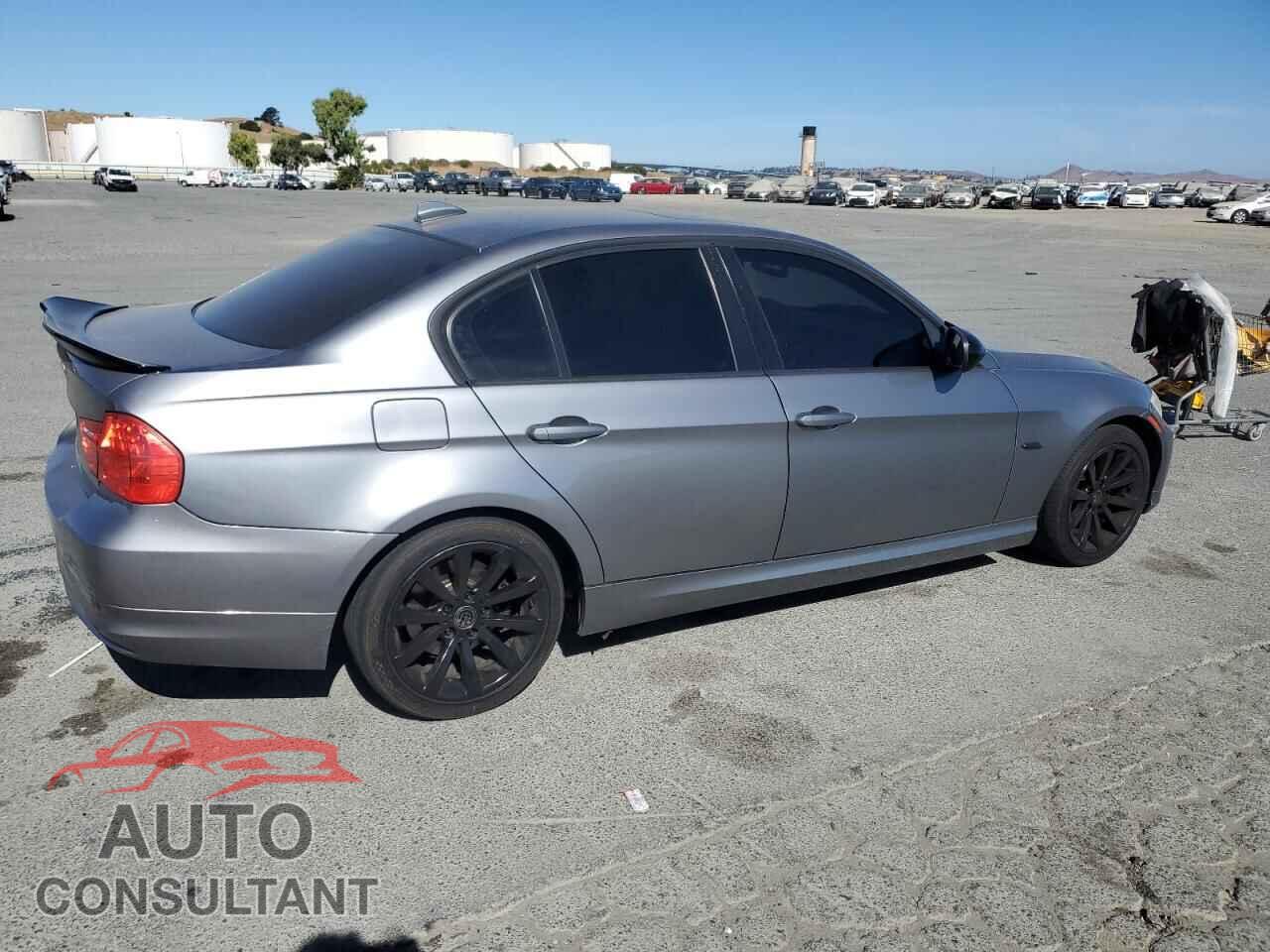 BMW 3 SERIES 2011 - WBAPH5C51BA448043
