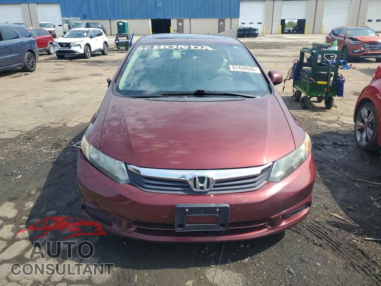 HONDA CIVIC 2012 - 19XFB2F81CE098013