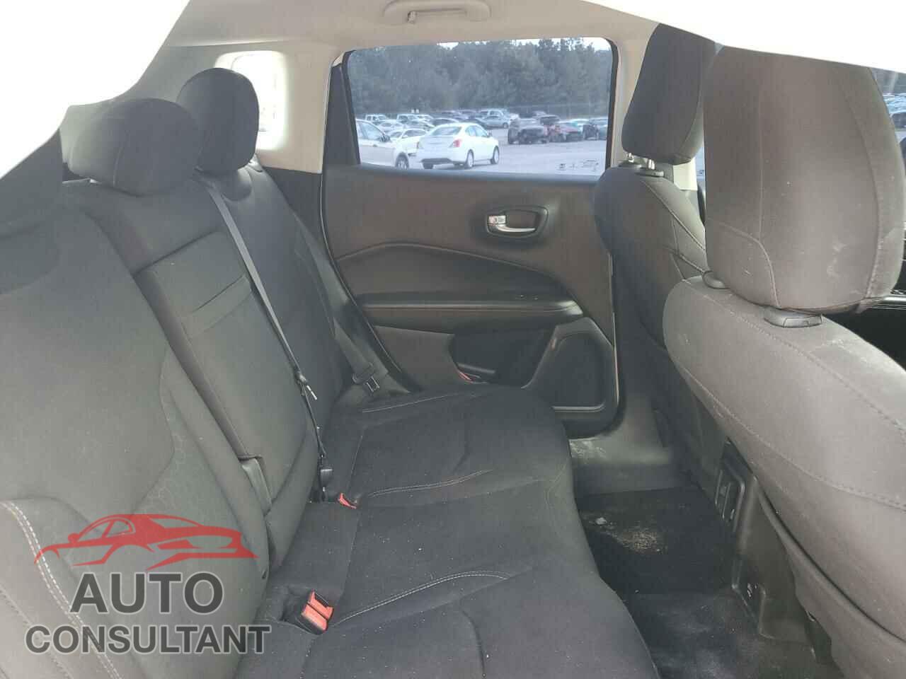 JEEP COMPASS 2018 - 3C4NJCAB8JT233360