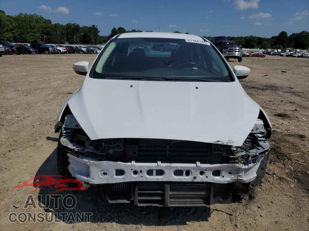FORD FOCUS 2017 - 1FADP3FE5HL274957