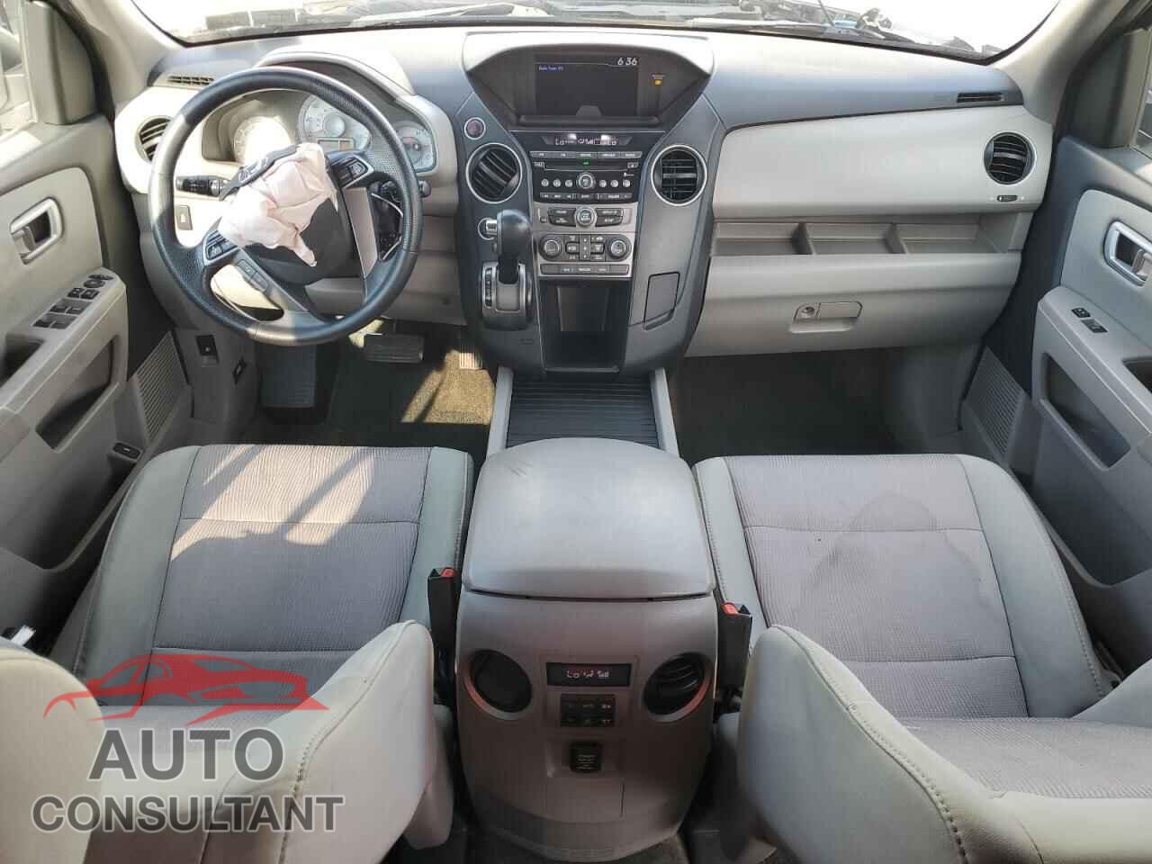 HONDA PILOT 2015 - 5FNYF4H41FB064722