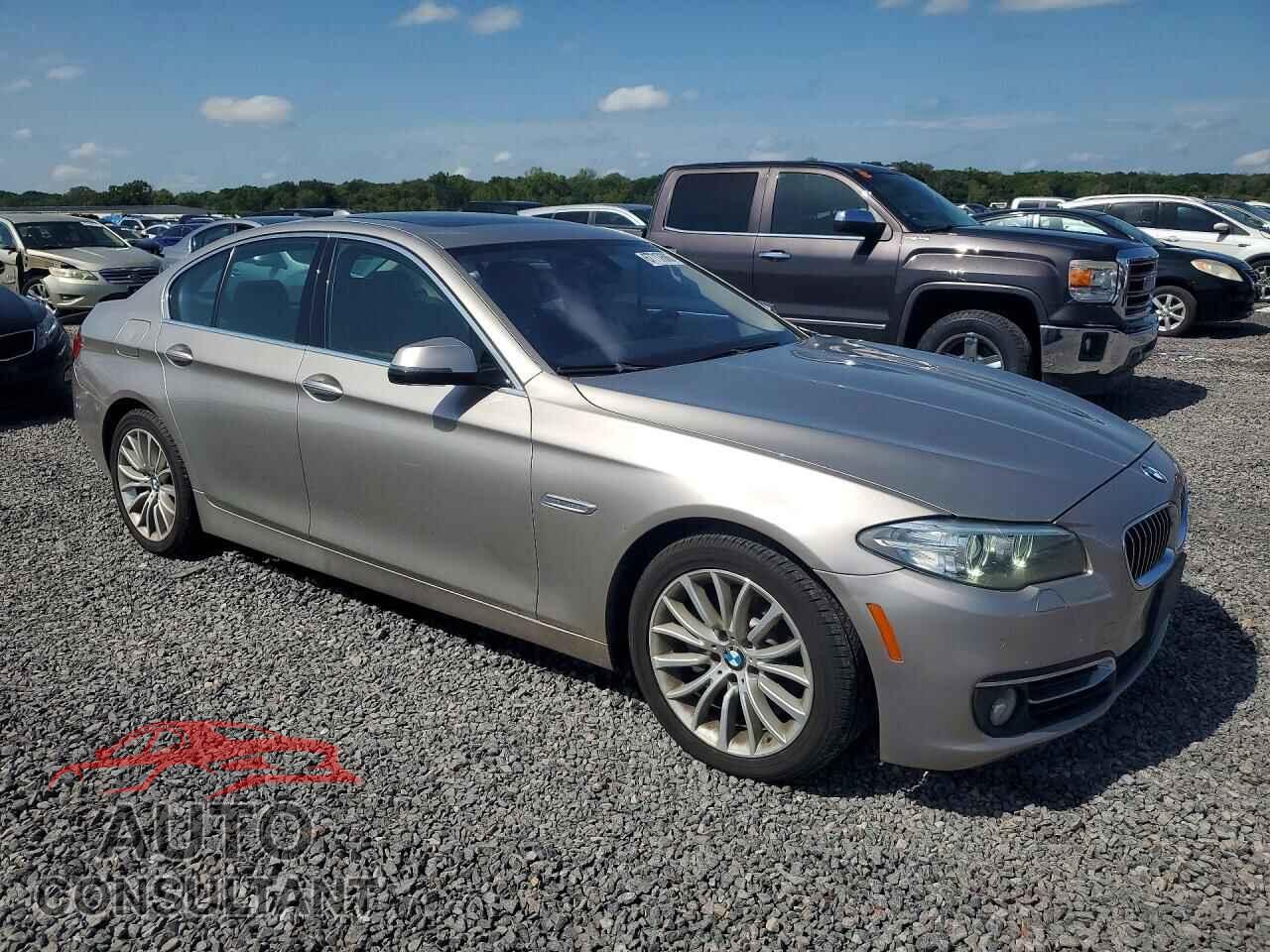 BMW 5 SERIES 2015 - WBA5A7C5XFD621960