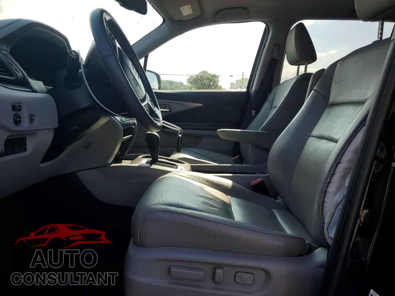 HONDA PILOT 2017 - 5FNYF5H59HB025930