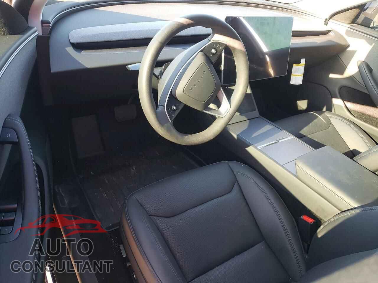 TESLA MODEL 3 2026 - 5YJ3E1EA0TF140917