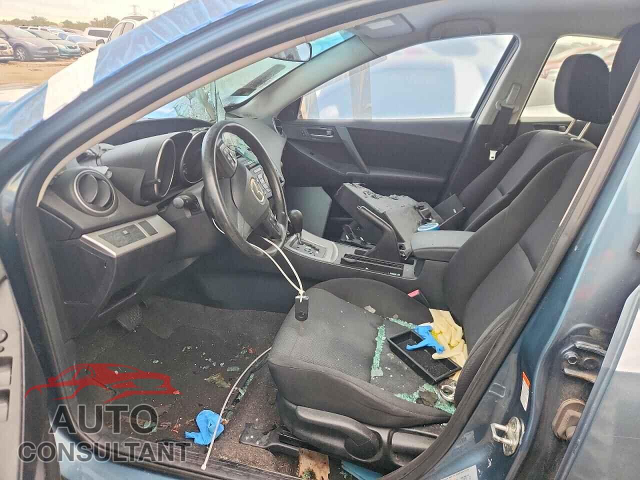MAZDA 3 2011 - JM1BL1VF9B1375949