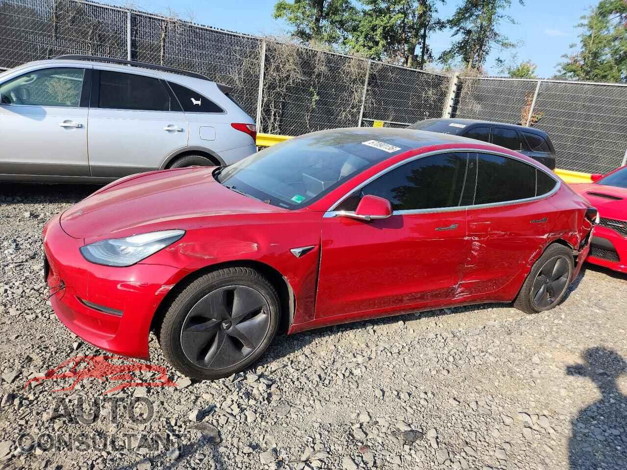 TESLA MODEL 3 2018 - 5YJ3E1EA6JF153894