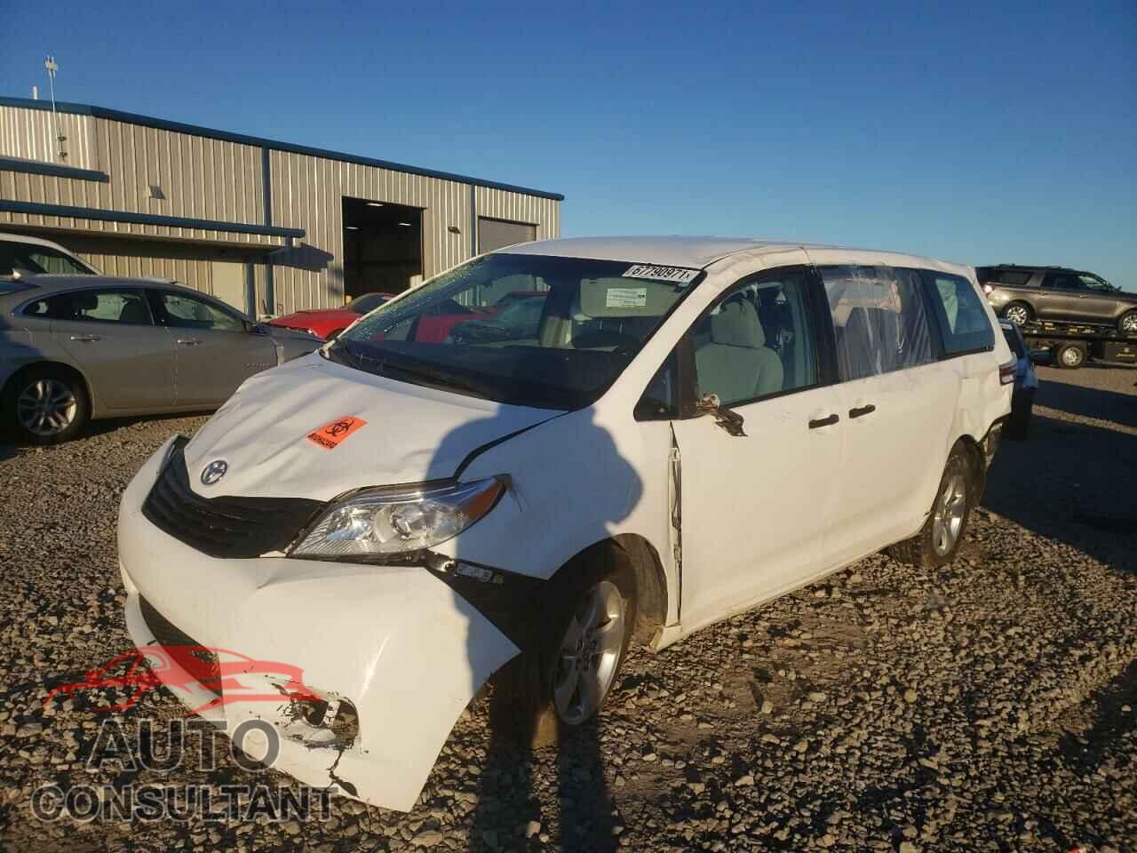 TOYOTA SIENNA 2017 - 5TDZZ3DC2HS874569