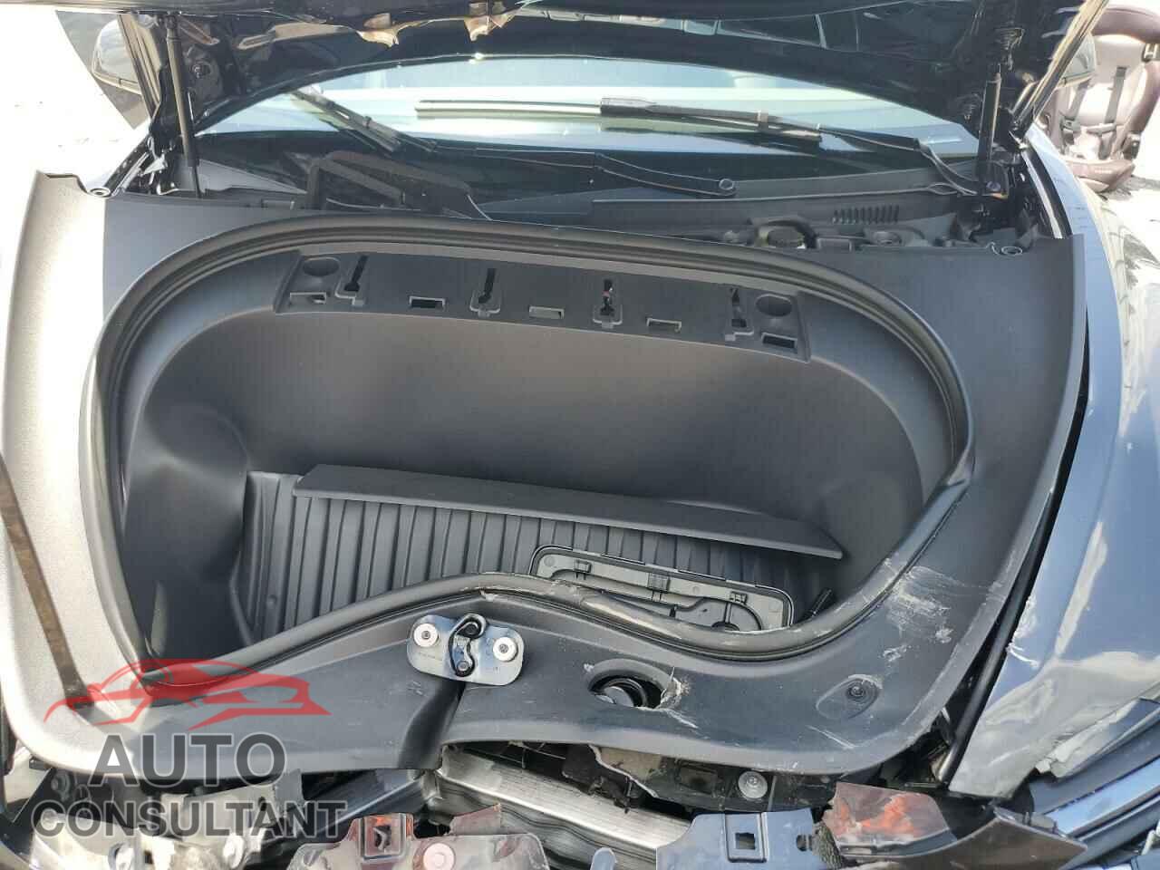 TESLA MODEL 3 2024 - 5YJ3E1EA8RF759306