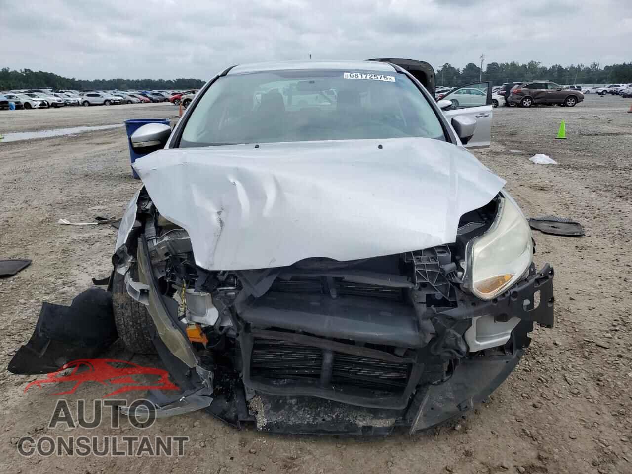 FORD FOCUS 2014 - 1FADP3F27EL122485