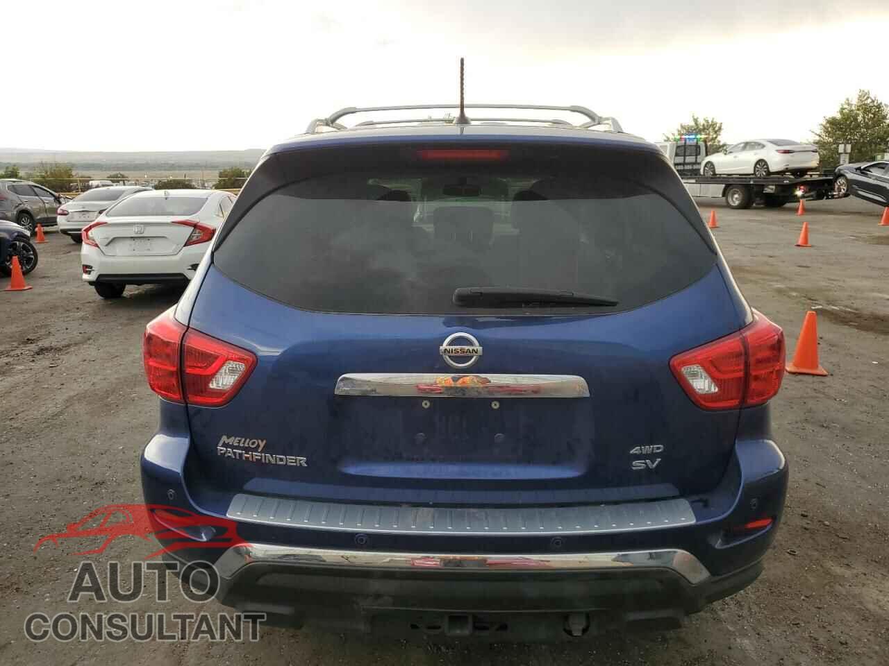 NISSAN PATHFINDER 2017 - 5N1DR2MM8HC676136