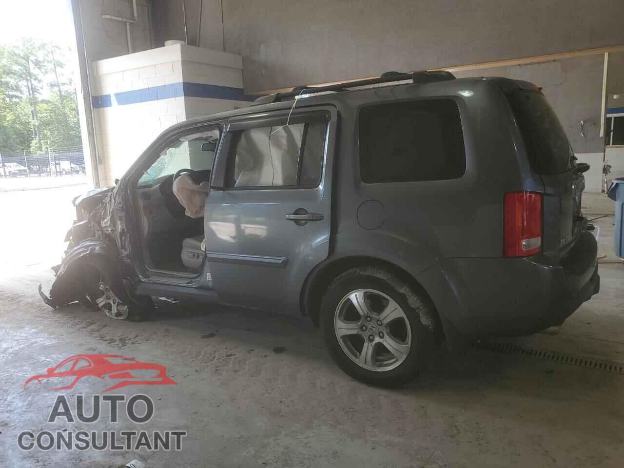 HONDA PILOT 2013 - 5FNYF4H52DB022016