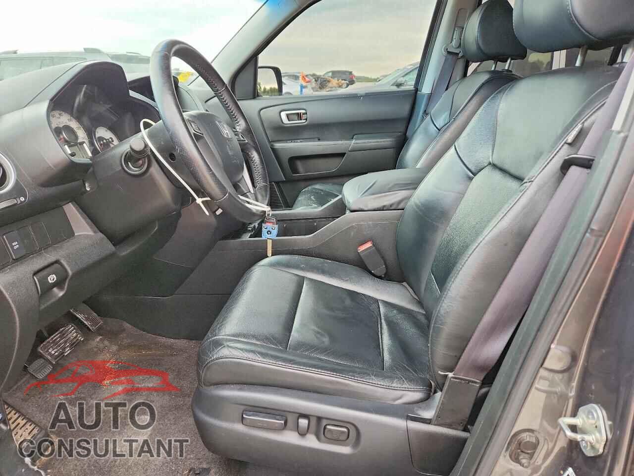 HONDA PILOT 2011 - 5FNYF4H57BB022946