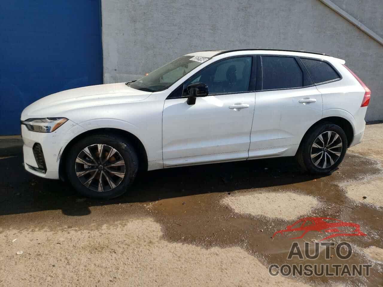 VOLVO XC60 PLUS 2024 - YV4L12RL4R1885634