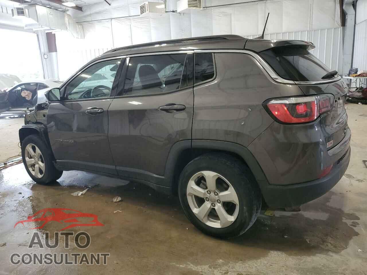 JEEP COMPASS 2018 - 3C4NJCBBXJT123473