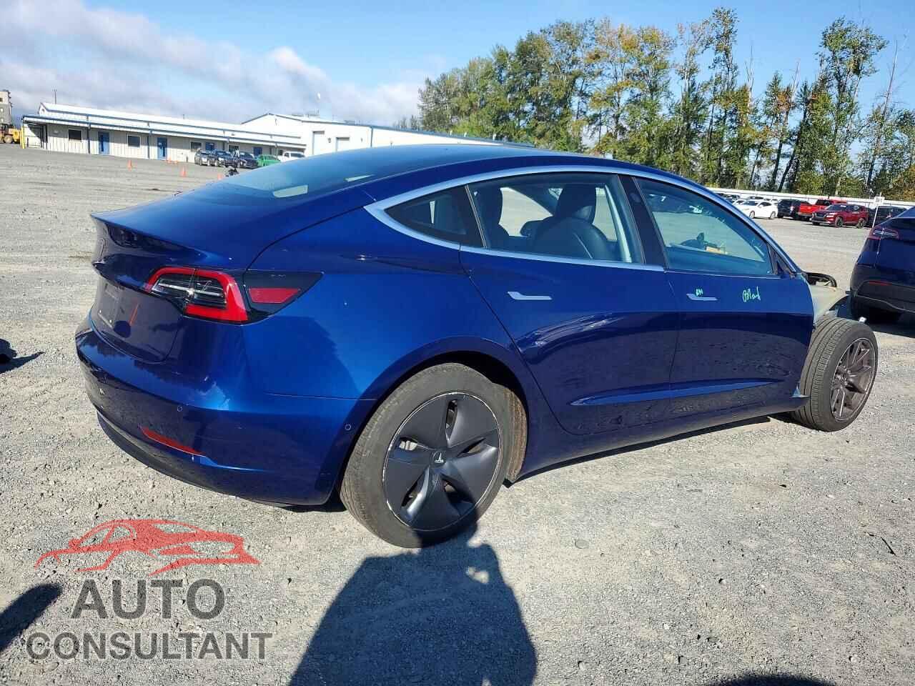 TESLA MODEL 3 2018 - 5YJ3E1EA9JF059055