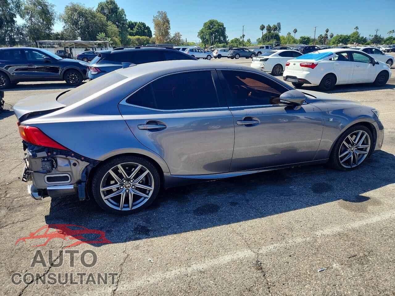 LEXUS IS 2018 - JTHBA1D24J5080171
