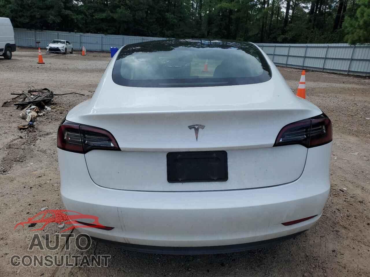 TESLA MODEL 3 2023 - 5YJ3E1EA0PF698045
