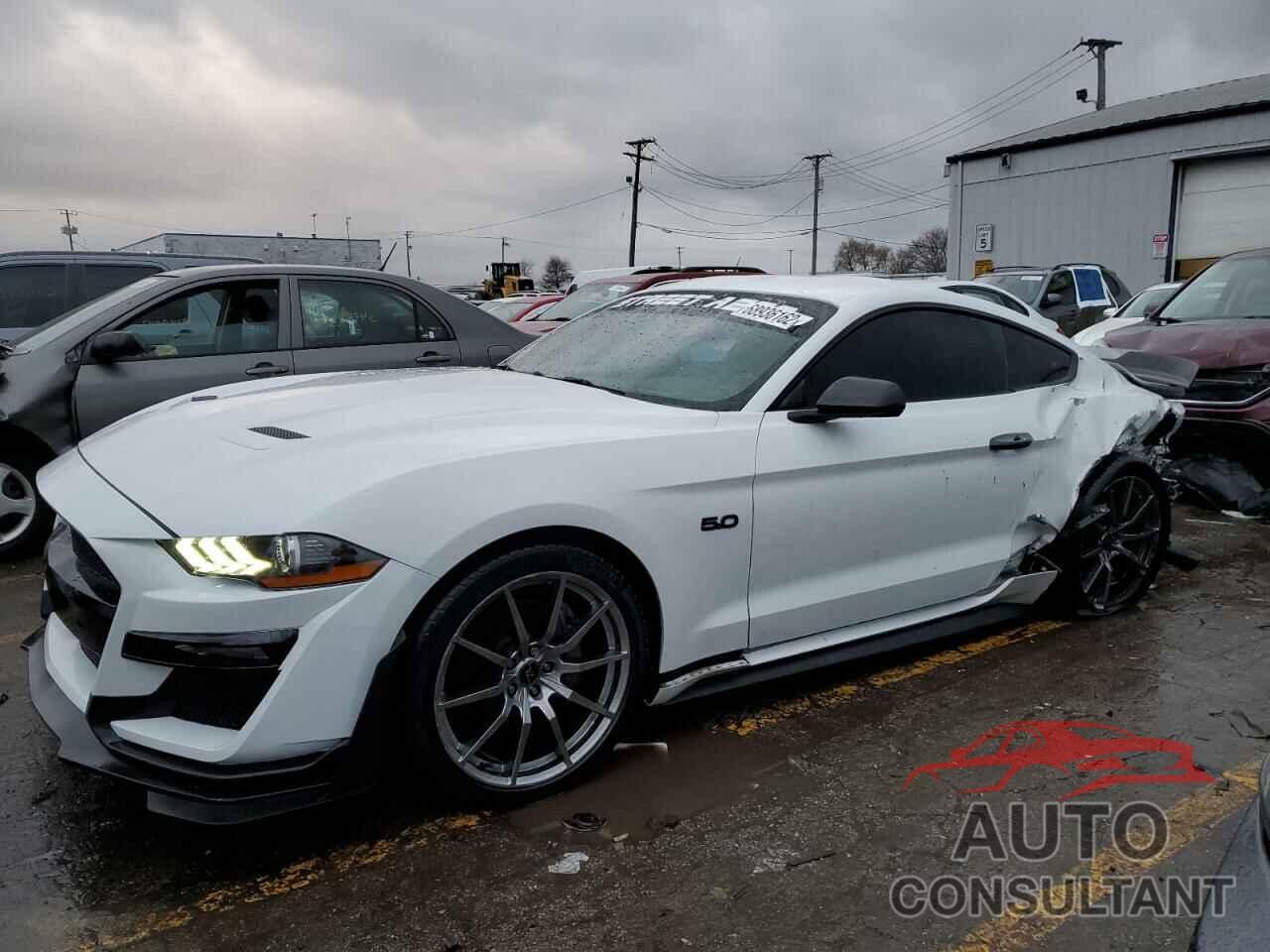 FORD MUSTANG 2018 - 1FA6P8CF0J5182653