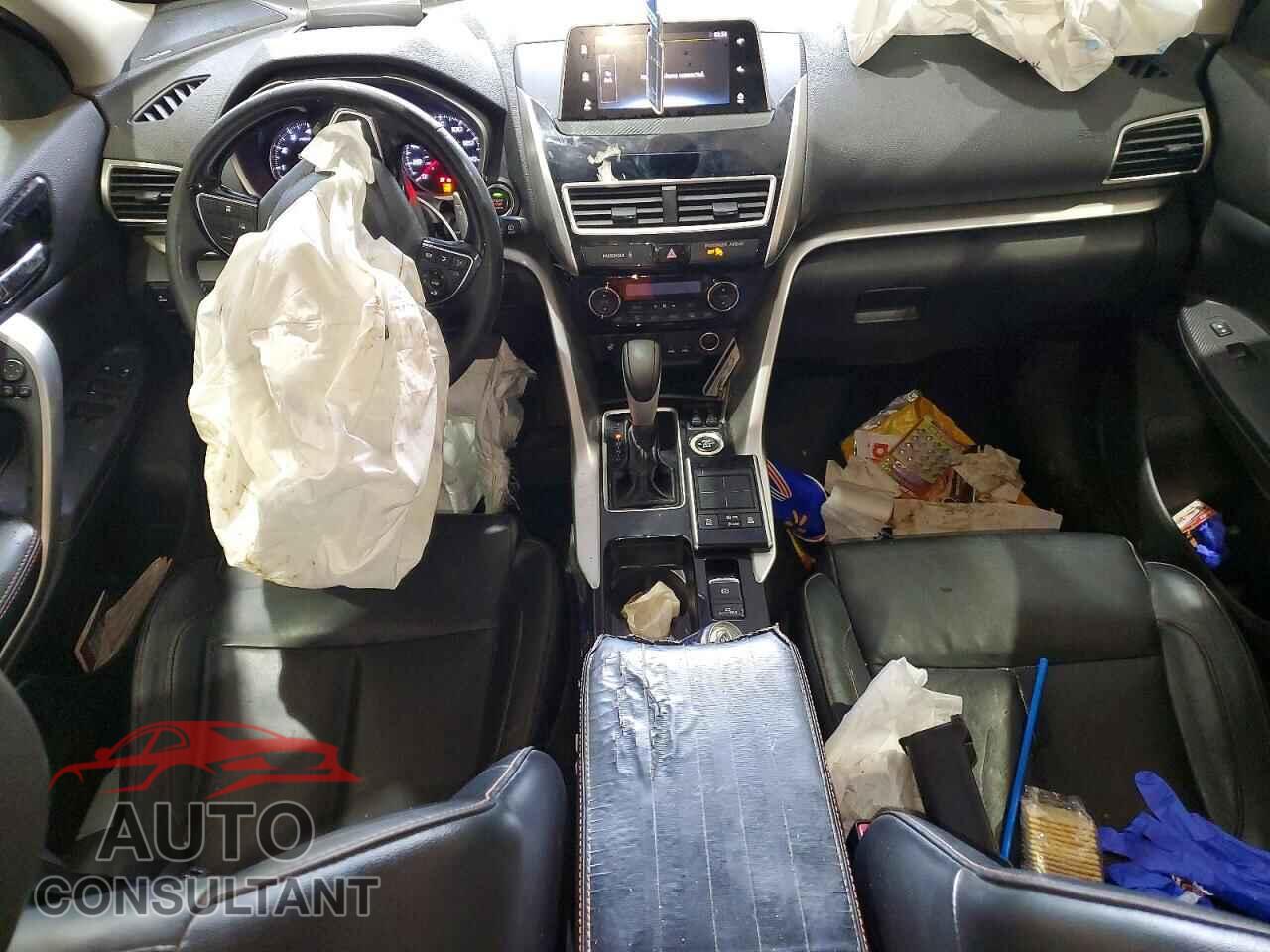 MITSUBISHI ECLIPSE 2018 - JA4AT5AAXJZ068071
