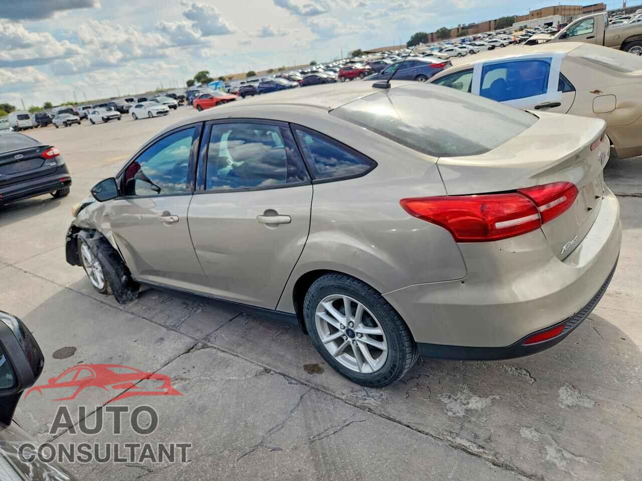 FORD FOCUS 2016 - 1FADP3F22GL252998