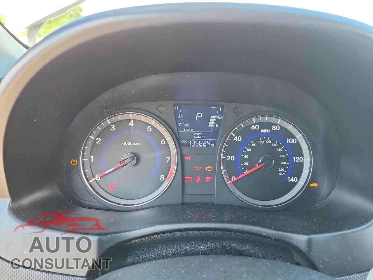 HYUNDAI ACCENT 2013 - KMHCT5AE2DU076535