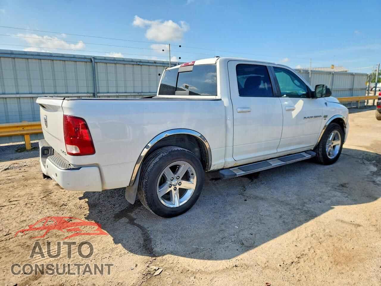 DODGE RAM 1500 2011 - 1D7RV1CT3BS683894
