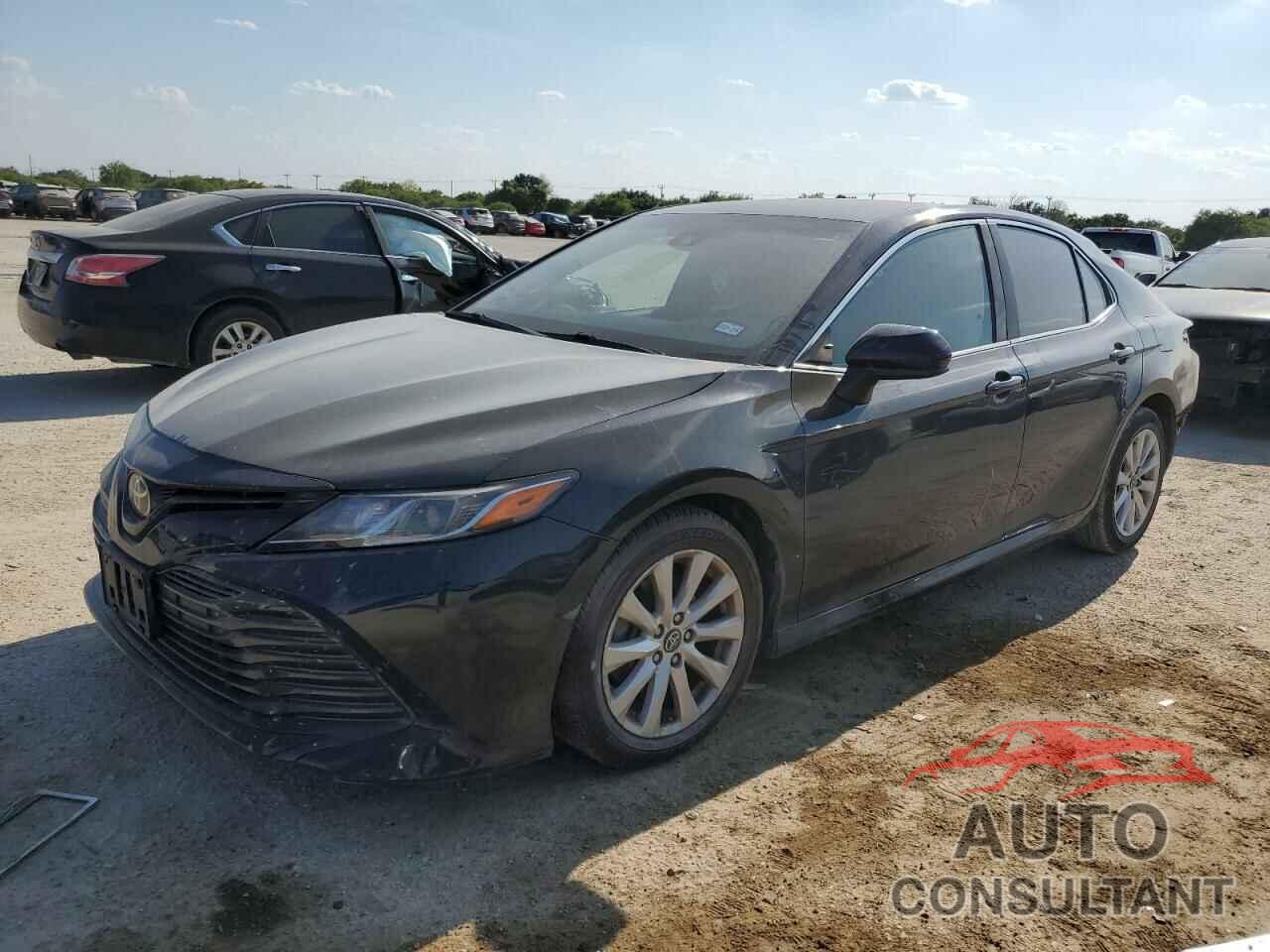 TOYOTA CAMRY 2018 - 4T1B11HK6JU515852