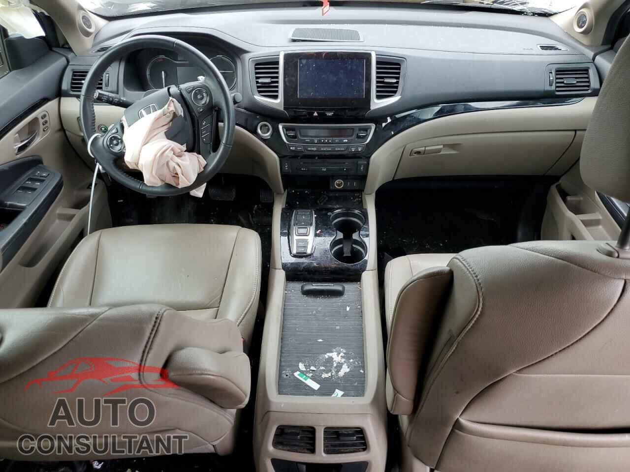 HONDA PILOT 2017 - 5FNYF5H95HB019190