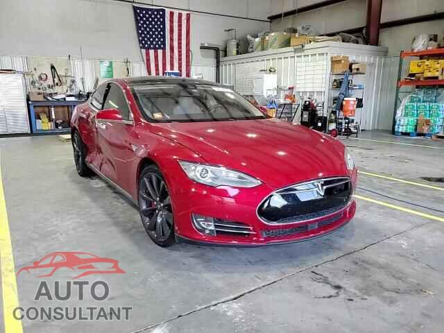 TESLA MODEL S 2015 - 5YJSA1E48FF119111
