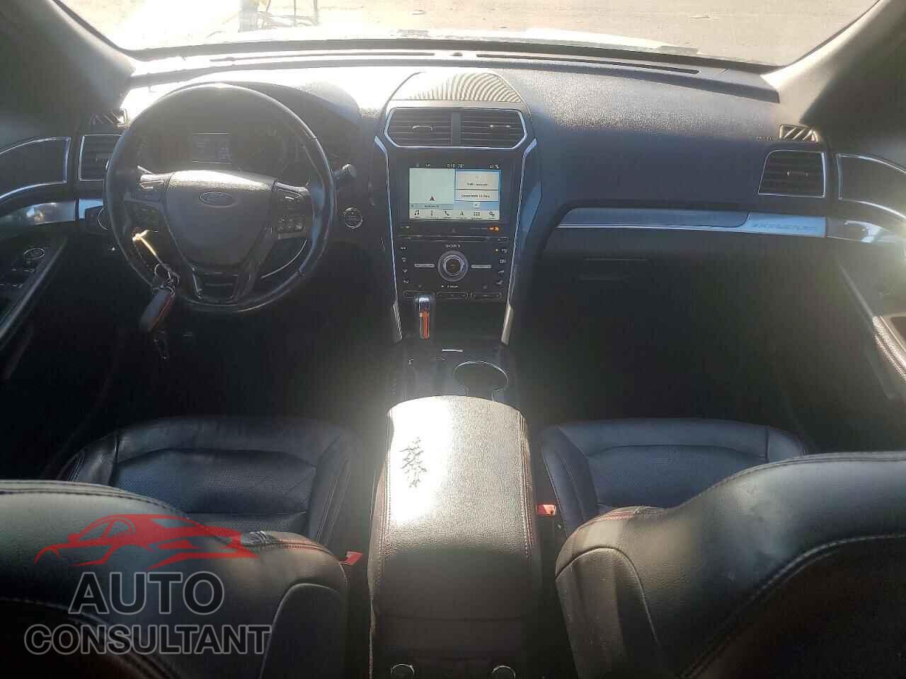 FORD EXPLORER 2017 - 1FM5K8GT3HGC77948