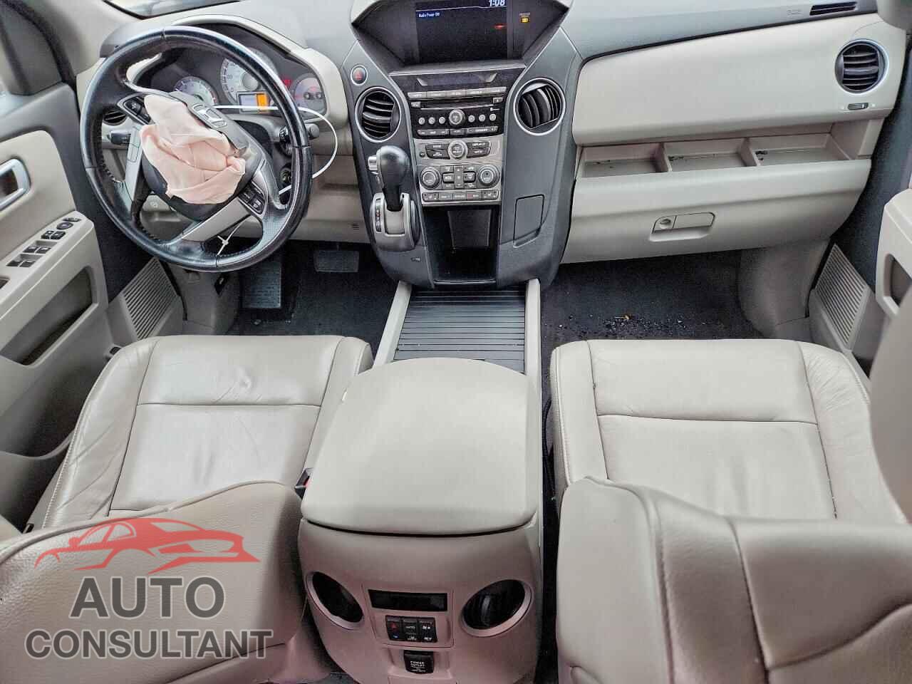 HONDA PILOT 2013 - 5FNYF4H52DB005684
