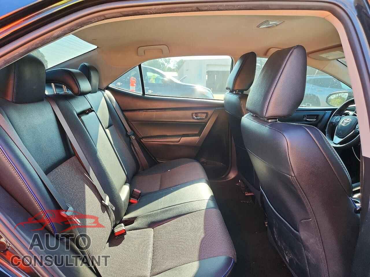 TOYOTA COROLLA 2018 - 5YFBURHE1JP757658
