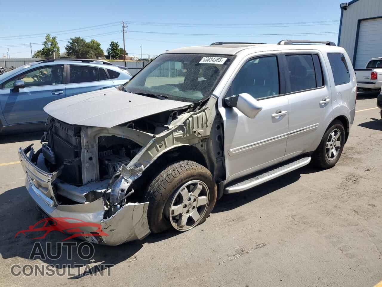 HONDA PILOT 2011 - 5FNYF4H92BB068655