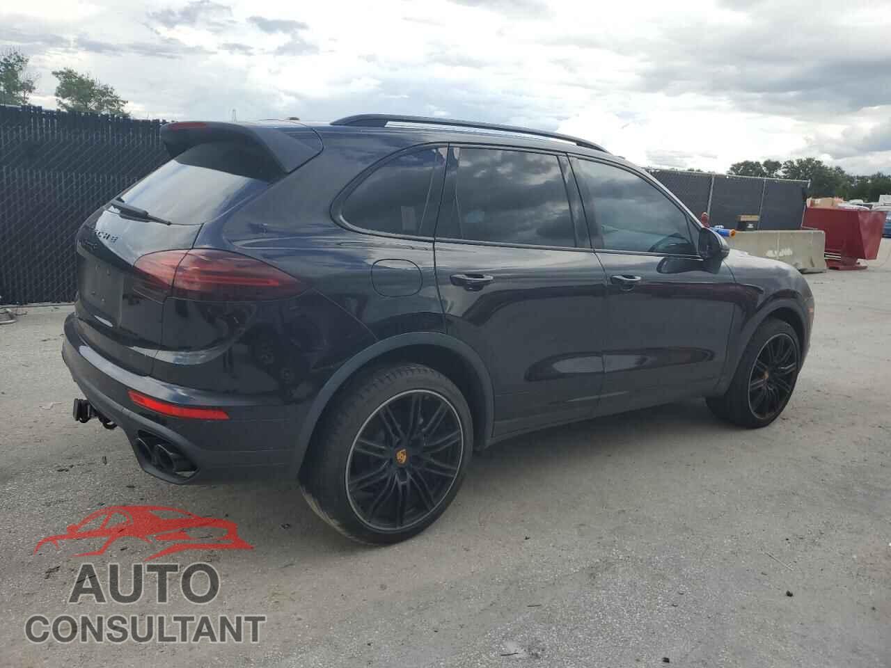 PORSCHE CAYENNE 2017 - WP1AB2A27HLA51255