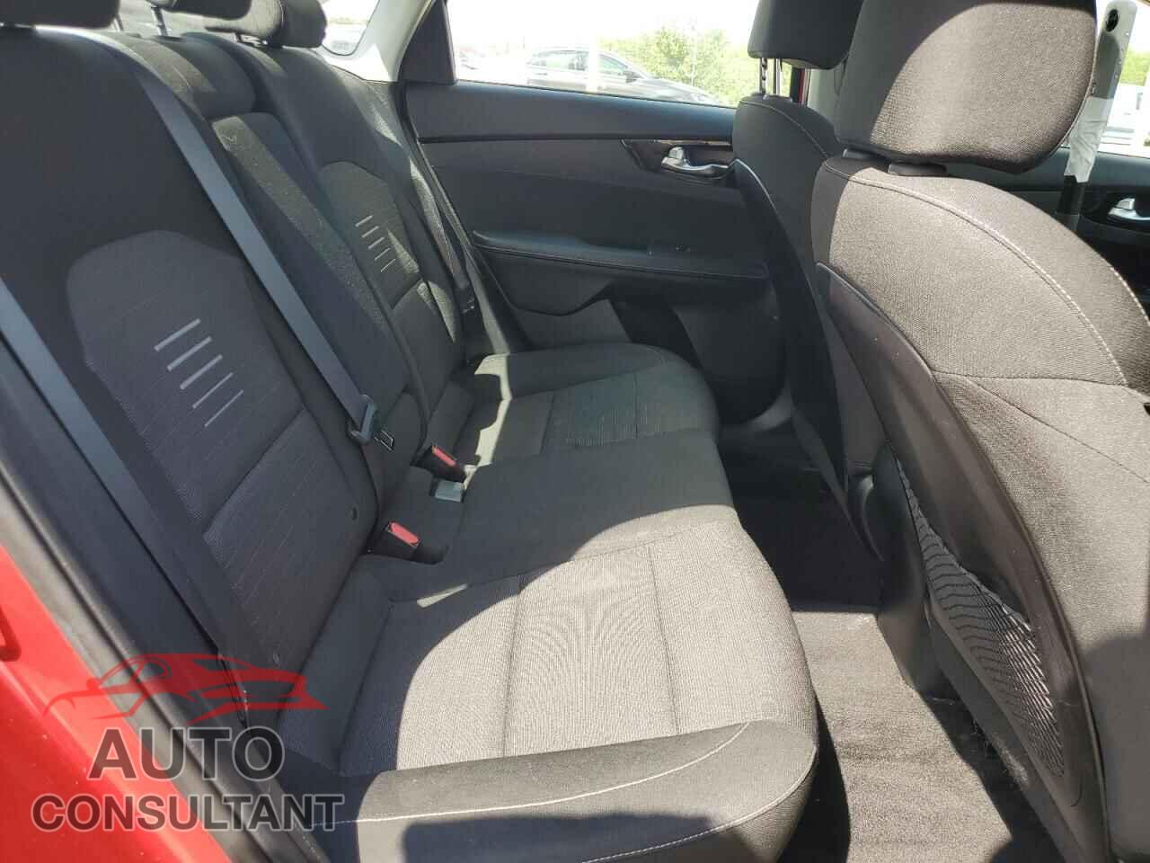 KIA FORTE 2019 - 3KPF34AD8KE049077