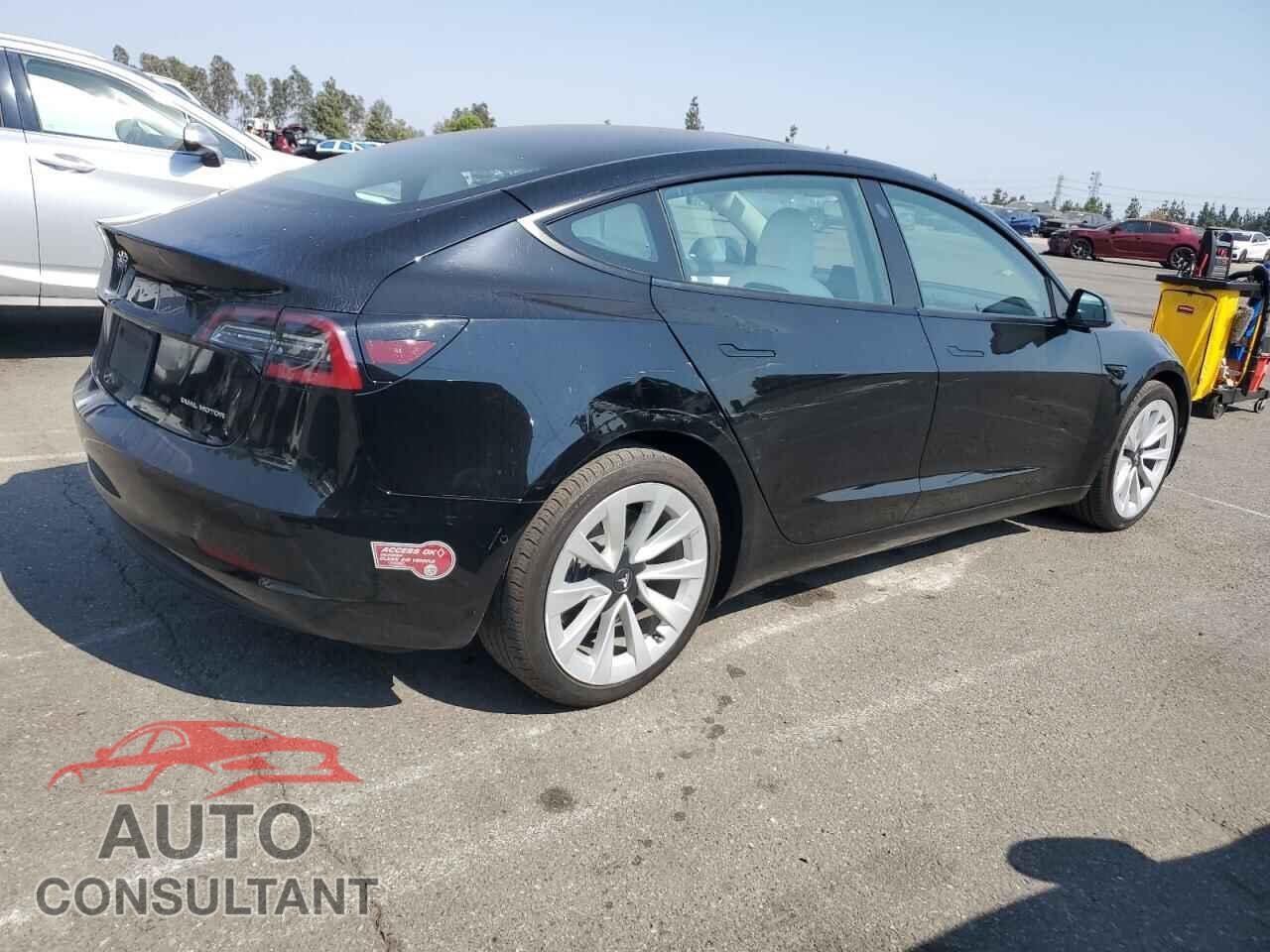 TESLA MODEL 3 2022 - 5YJ3E1EB5NF130248