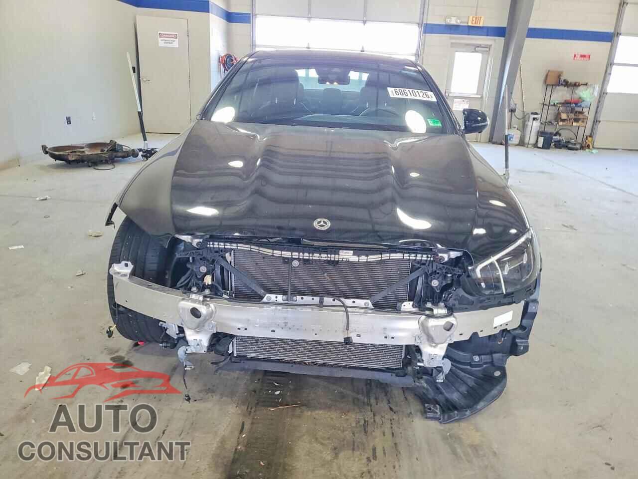 MERCEDES-BENZ E-CLASS 2023 - W1KZF8EB5PB110321