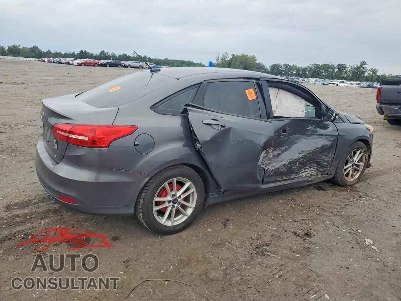 FORD FOCUS 2017 - 1FADP3F21HL227379