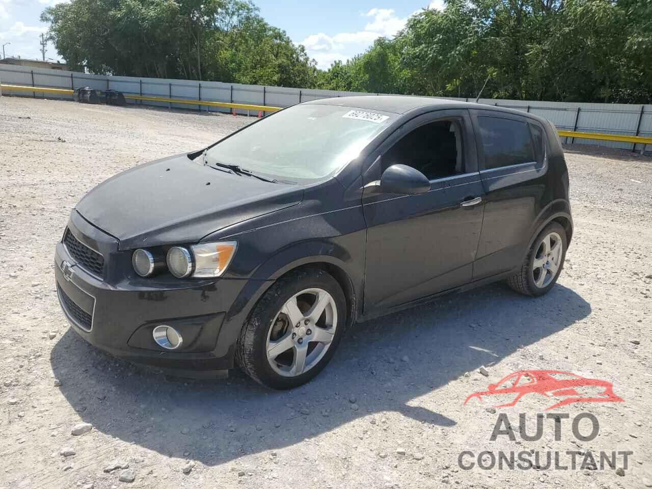 CHEVROLET SONIC 2013 - 1G1JF6SB8D4110046