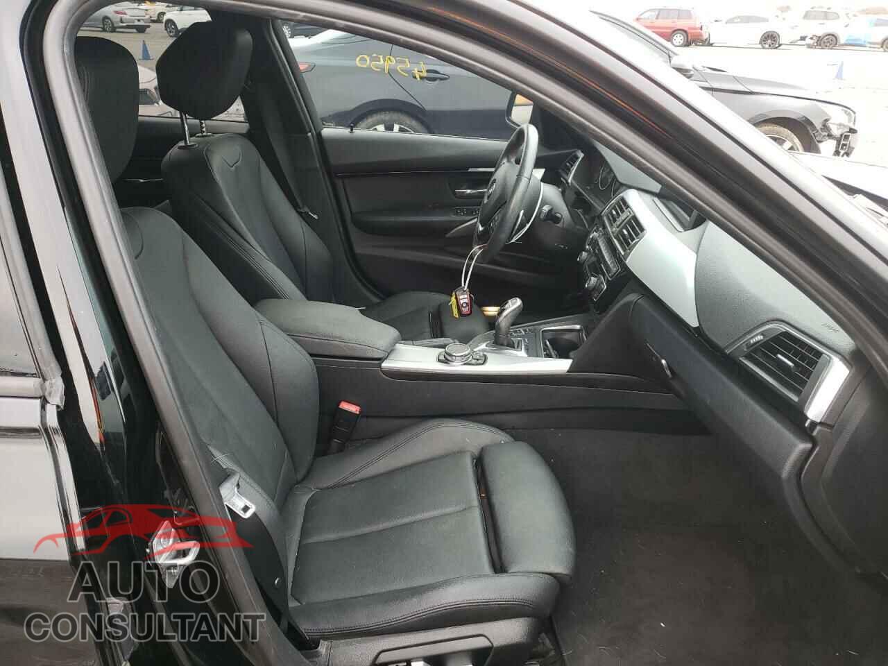 BMW 3 SERIES 2016 - WBA8E9G59GNU28671