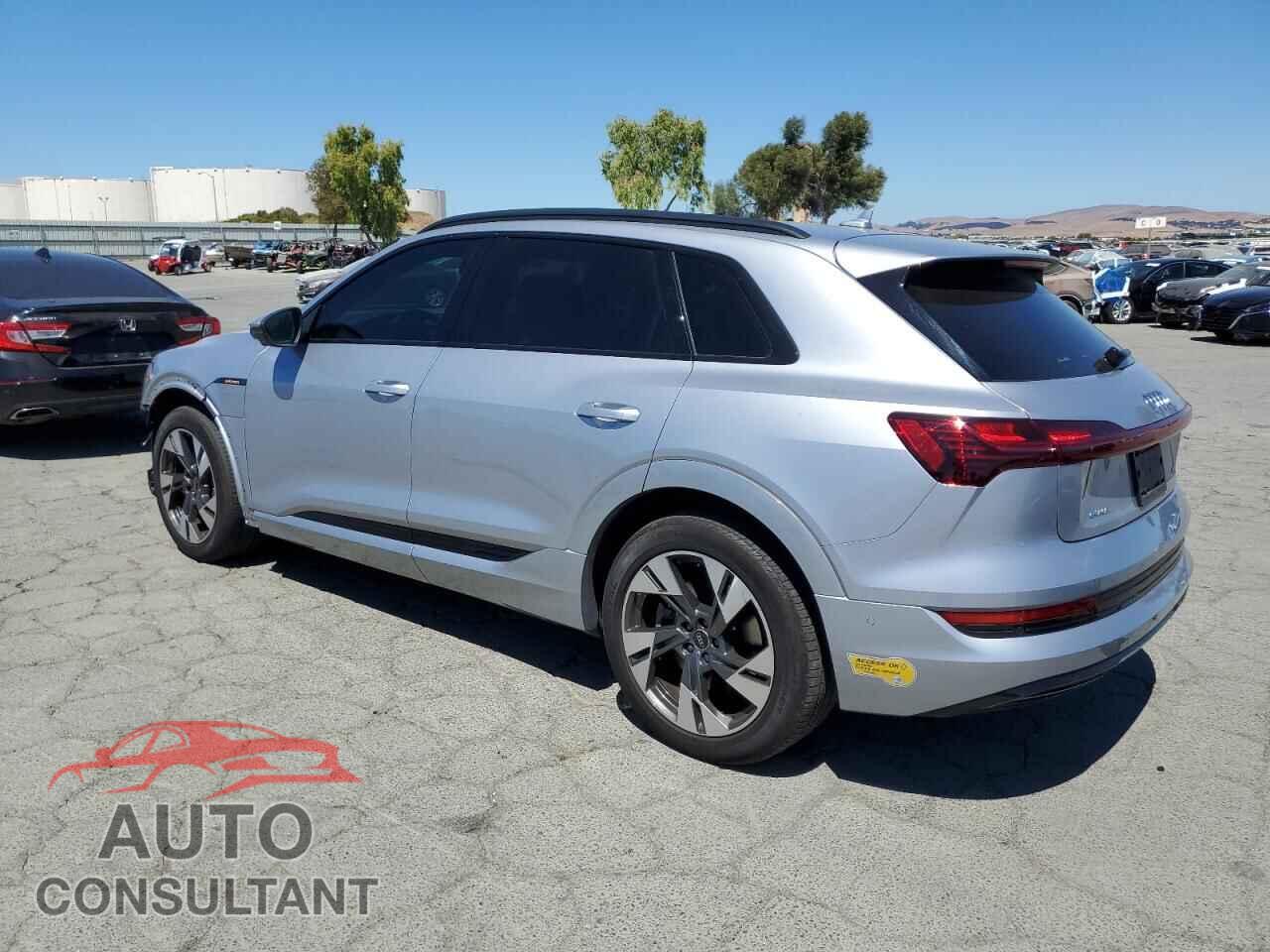 AUDI E-TRON 2023 - WA1AAAGE5PB000321
