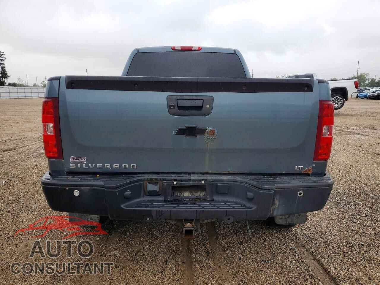 CHEVROLET SILVERADO 2011 - 1GCRKSE34BZ136324
