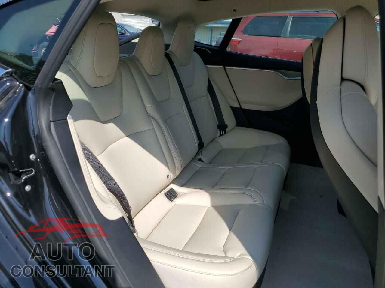 TESLA MODEL S 2017 - 5YJSA1E28HF230923